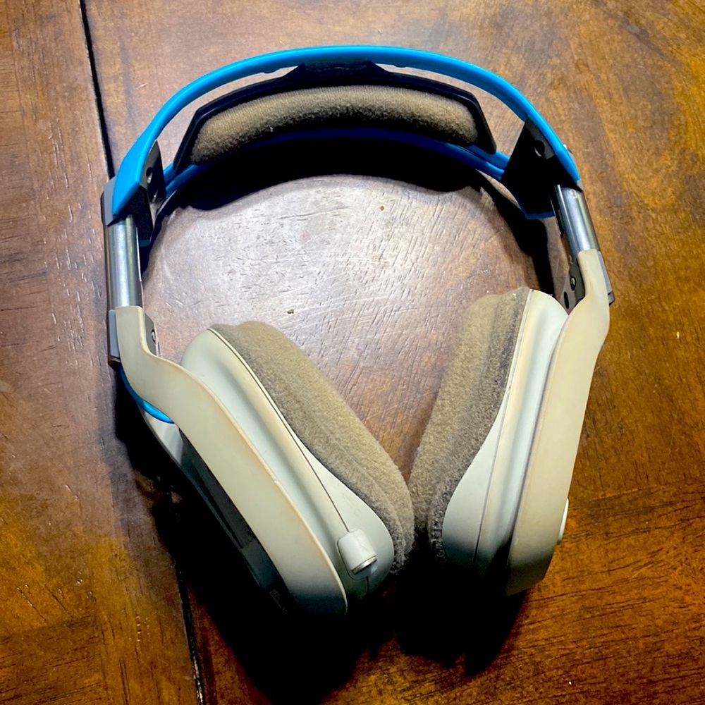 ASTROS headset for gaming ps4, pc, xbox, Nintendo.